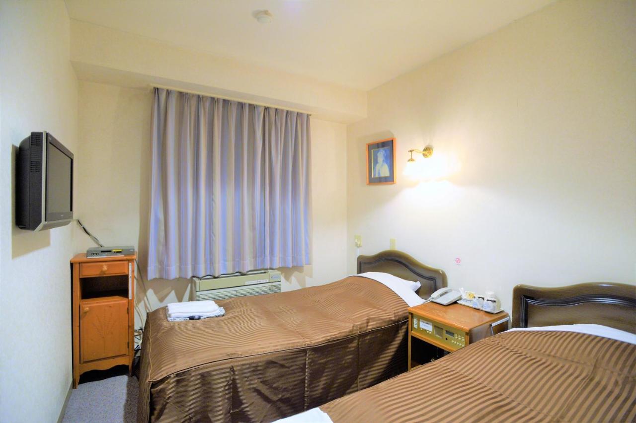 Famy Inn Makuhari Chiba Exterior photo